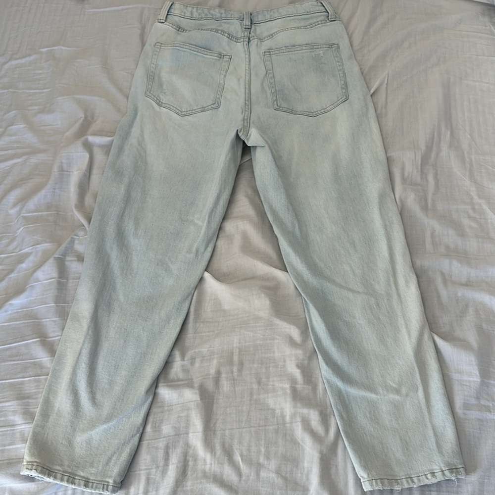 High Rise Light Wash Ripped Mom Jean - Picture 5 of 5
